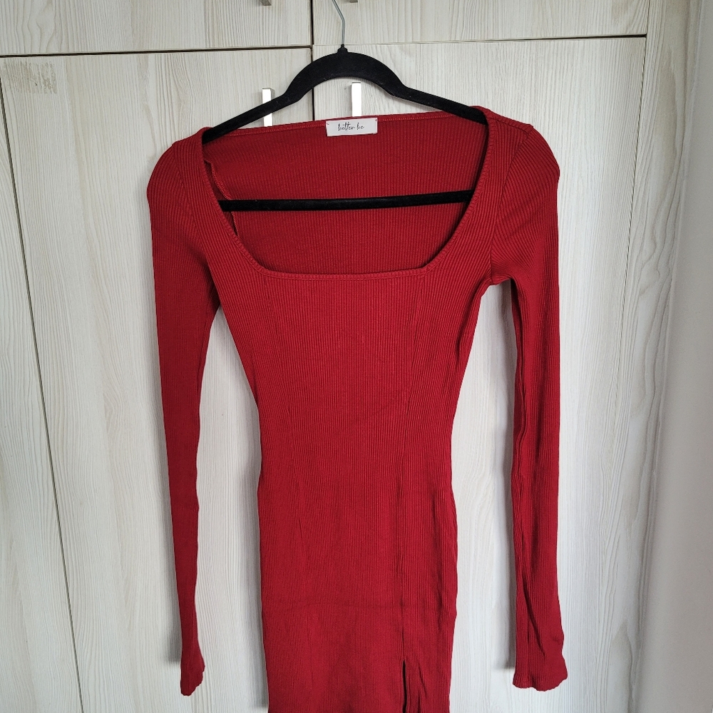 Elegant Red Long Sleeve Dress